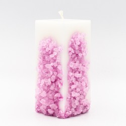 Стеариновая свеча с кристаллами розовой соли, 14х8см.
